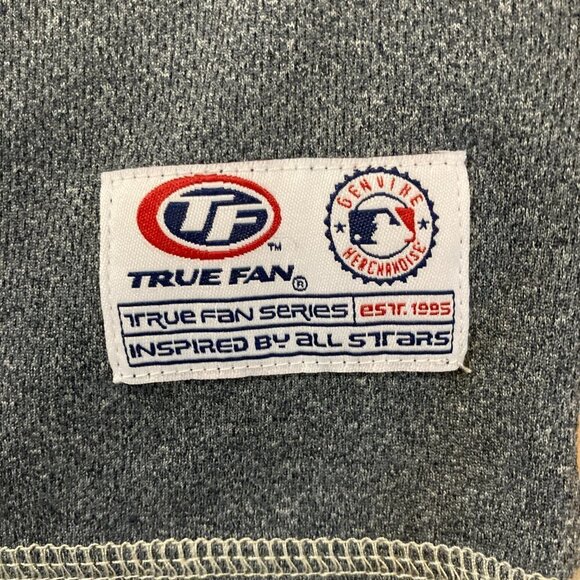 Boston Red Sox True Fan Vneck T-shirt Size Medium - Picture 6 of 8
